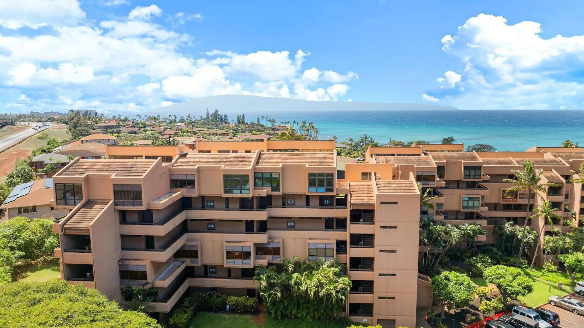Kahana Villa E609 0*,